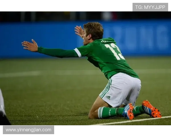 世预赛：英格兰2-0取7连胜！塞尔维亚无缘世界杯，阿森纳双星破门